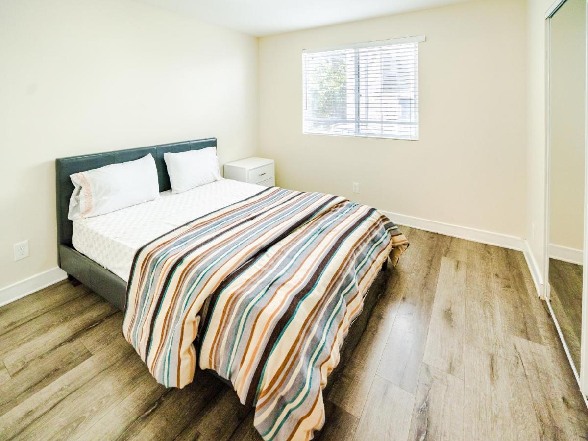 Large Condo Sleeps 10 Near Downtown Los Angeles Exterior foto